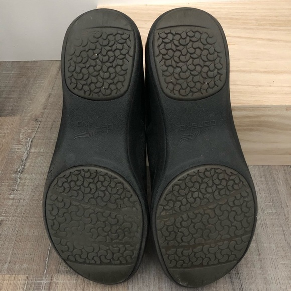 Dansko Black Leather Abigail Slip On Loafer 38 - Picture 9 of 10